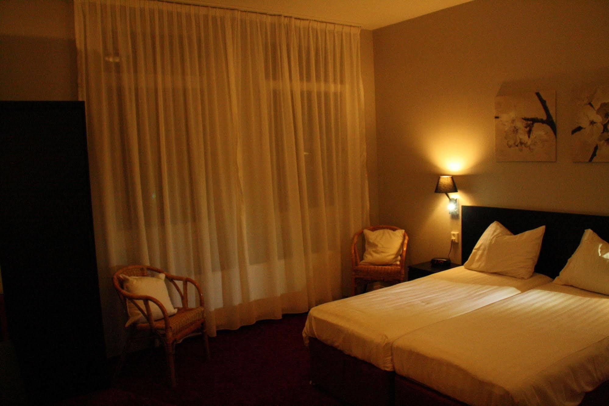 Stadshotel אוטמארסום מראה חיצוני תמונה